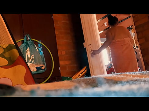 ❤️ Вујко ми ме следи во туш, ме ебе додека се туширам. ❤❌ Прекрасно порно кај нас ❤